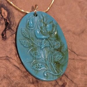 Turquoise Floral Resin Pendant Necklace
